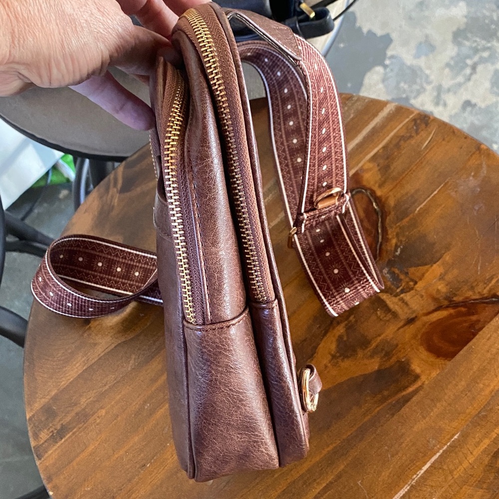 Brown Leather Crossbody/Sling Bag - Picture 2 of 5